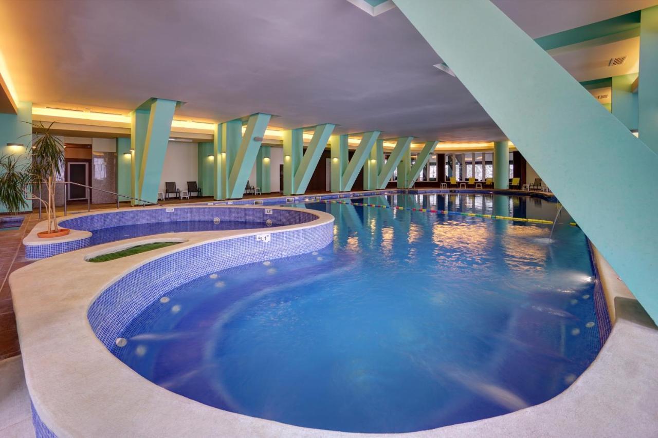 Hotel Ciucas BaileTusnad Exteriér fotografie