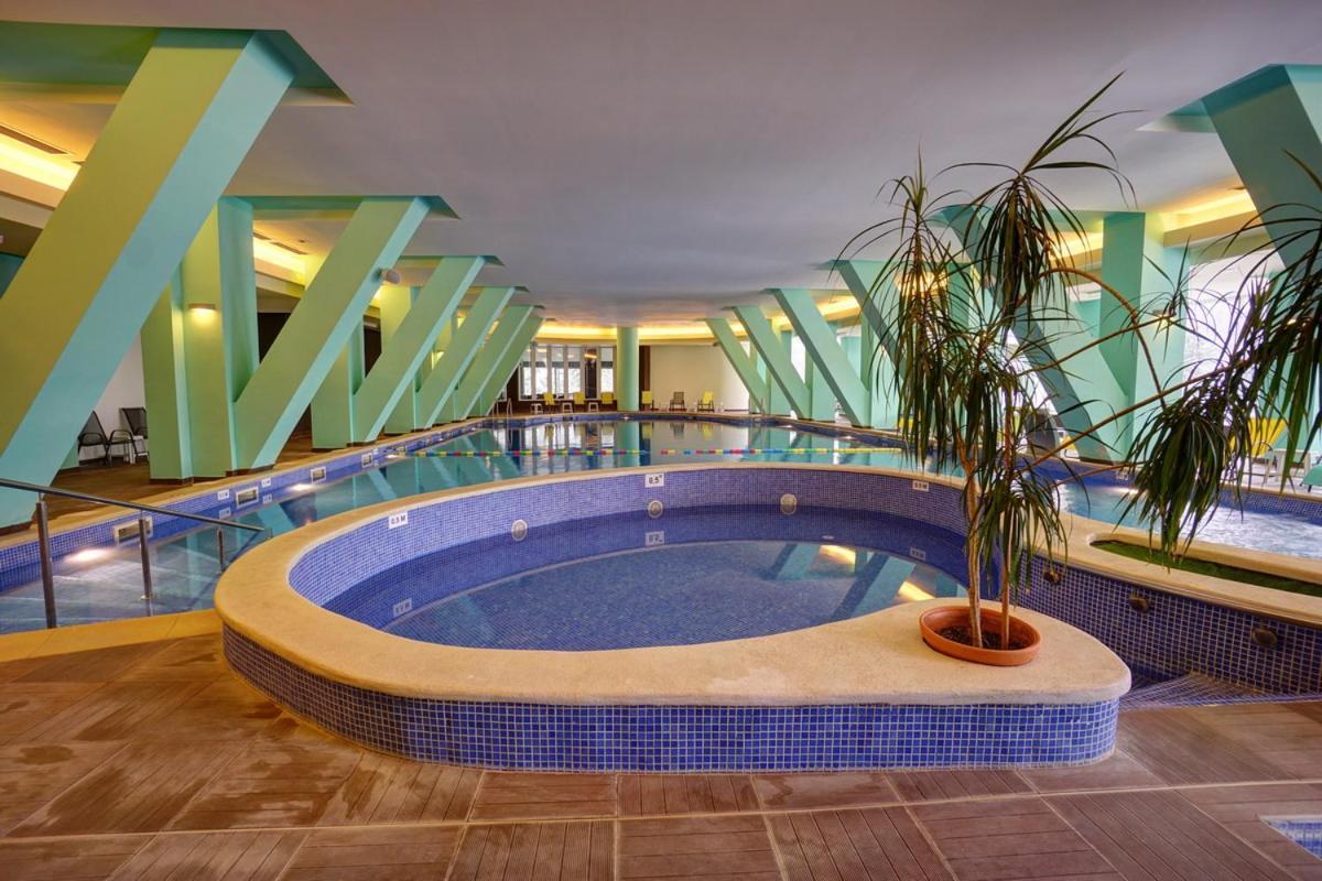 Hotel Ciucas BaileTusnad Exteriér fotografie