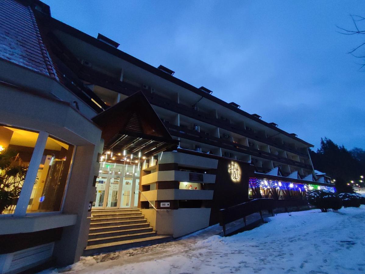Hotel Ciucas BaileTusnad Exteriér fotografie