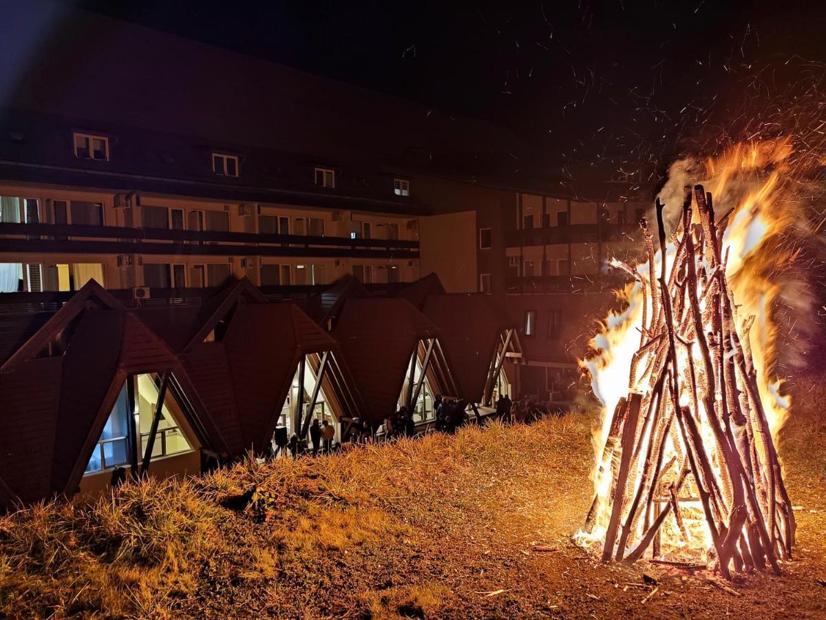 Hotel Ciucas BaileTusnad Exteriér fotografie